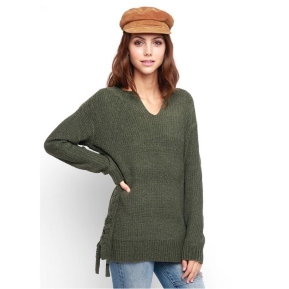 John + Jenn Chenille Vneck Side Lace Sweater XS